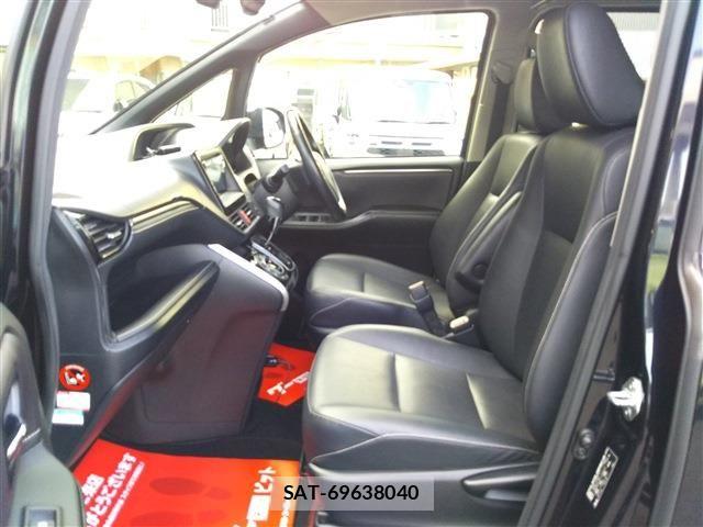 Toyota ESQUIRE 2015-05 7218116-18