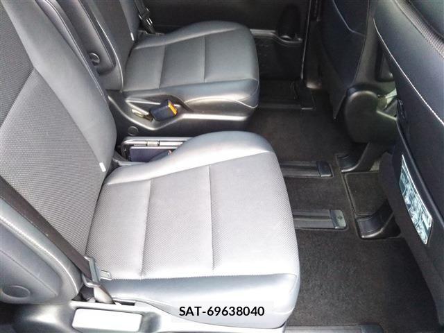 Toyota ESQUIRE 2015-05 7218116-22