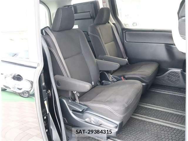 Toyota ESQUIRE 2016-07 7218119-15