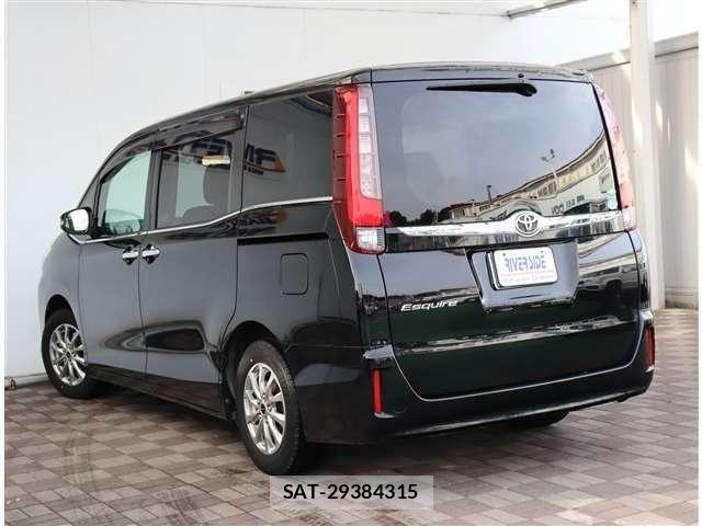 Toyota ESQUIRE 2016-07 7218119-23