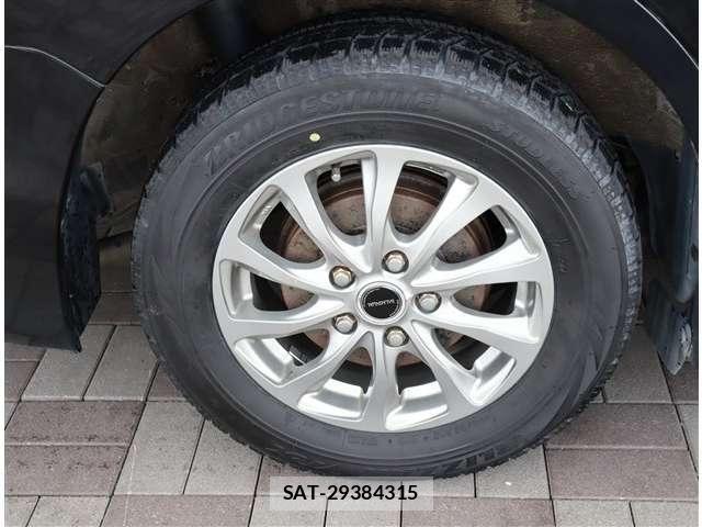 Toyota ESQUIRE 2016-07 7218119-24