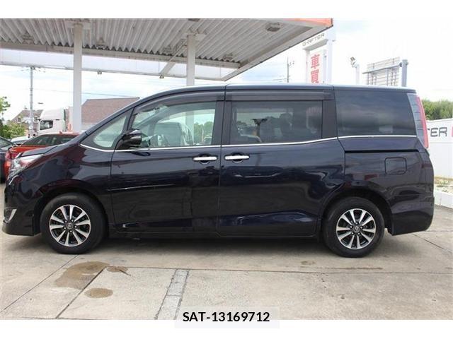 Toyota ESQUIRE 2018-10 7218128-9