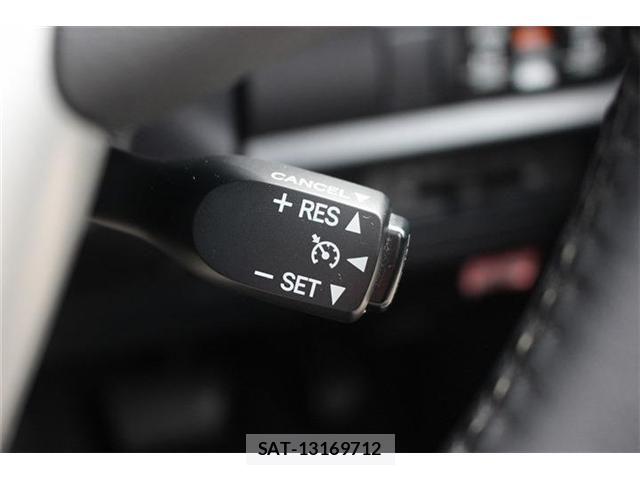 Toyota ESQUIRE 2018-10 7218128-4