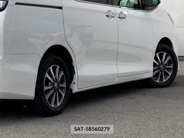 Toyota ESQUIRE 2018-02 7218126-17
