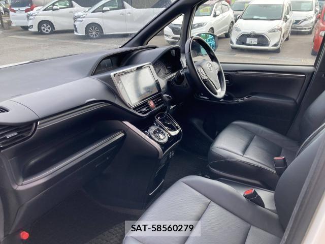 Toyota ESQUIRE 2018-02 7218126-25