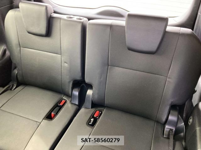 Toyota ESQUIRE 2018-02 7218126-28