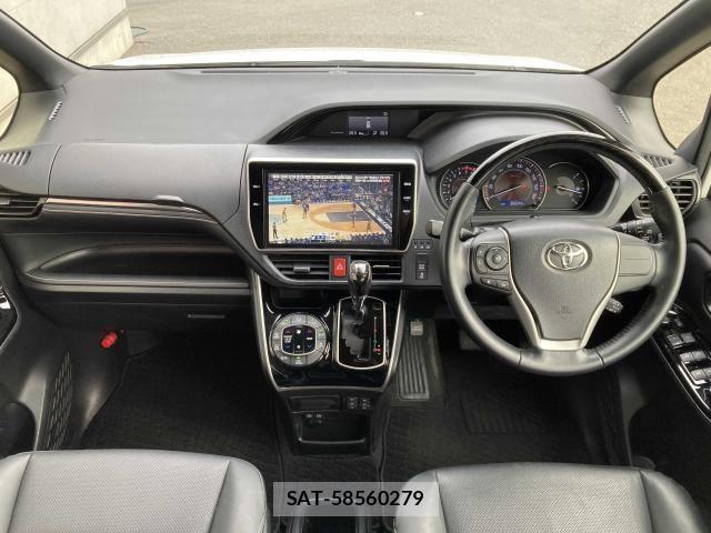 Toyota ESQUIRE 2018-02 7218126-2