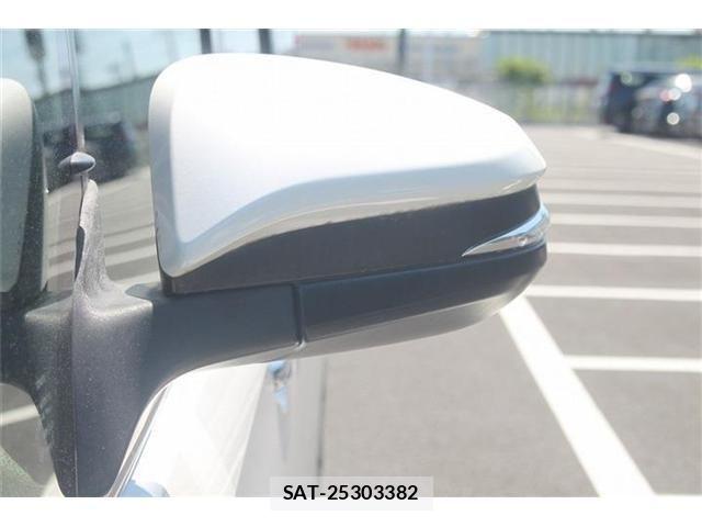 Toyota ESQUIRE 2016-04 7218118-16