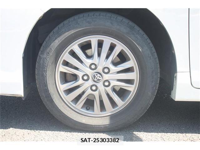 Toyota ESQUIRE 2016-04 7218118-20