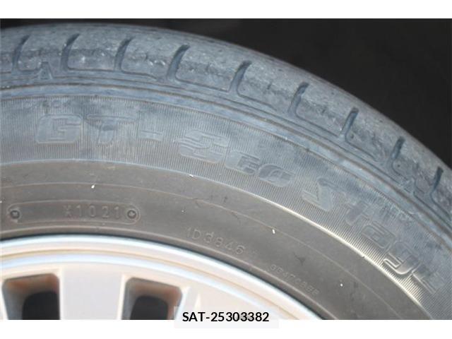 Toyota ESQUIRE 2016-04 7218118-21