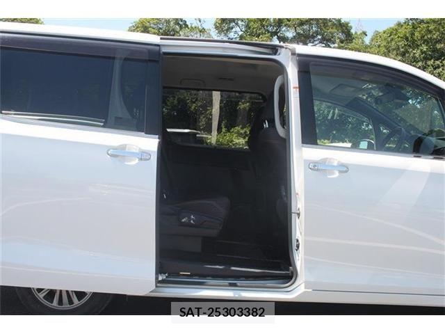 Toyota ESQUIRE 2016-04 7218118-27