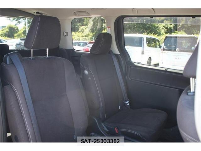 Toyota ESQUIRE 2016-04 7218118-28