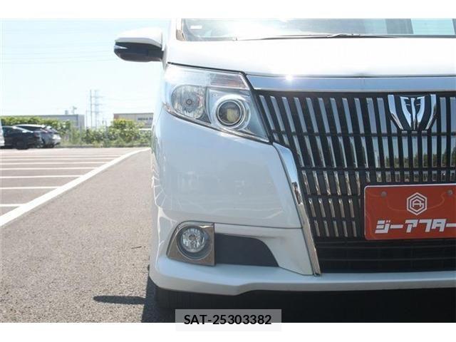 Toyota ESQUIRE 2016-04 7218118-3