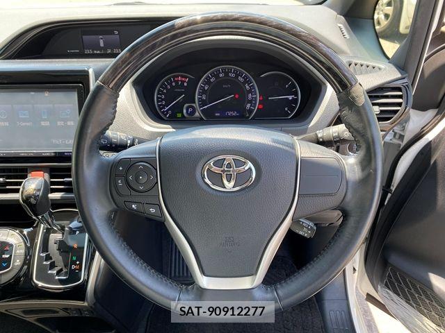 Toyota ESQUIRE 2015-06 7218117-23