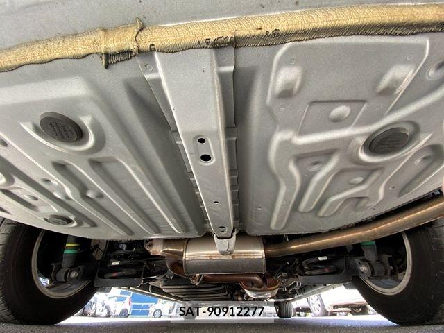 Toyota ESQUIRE 2015-06 7218117-25