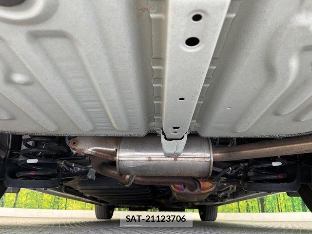 Toyota ESQUIRE 2019-06 7218130-18