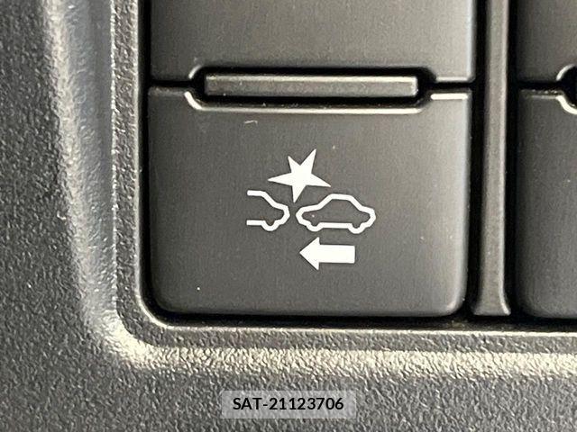 Toyota ESQUIRE 2019-06 7218130-5