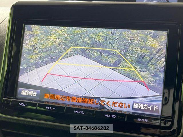 Toyota ESQUIRE 2016-04 7218114-3