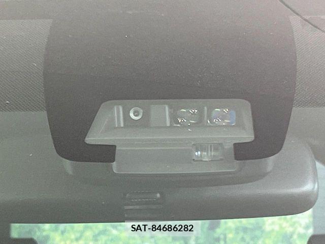 Toyota ESQUIRE 2016-04 7218114-4
