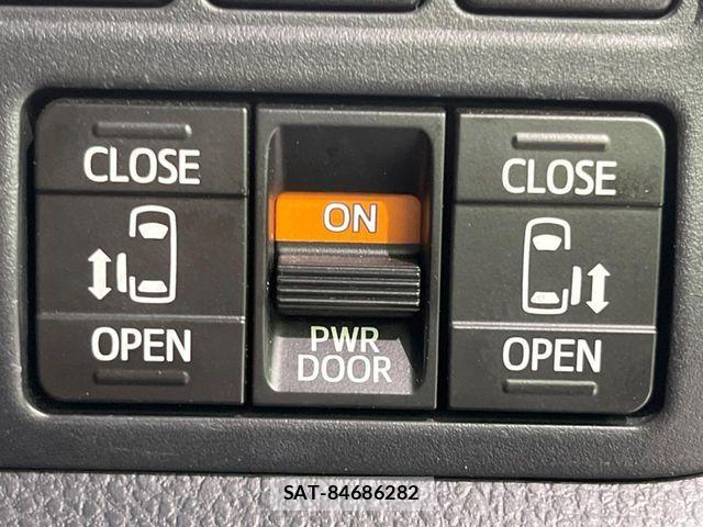 Toyota ESQUIRE 2016-04 7218114-6