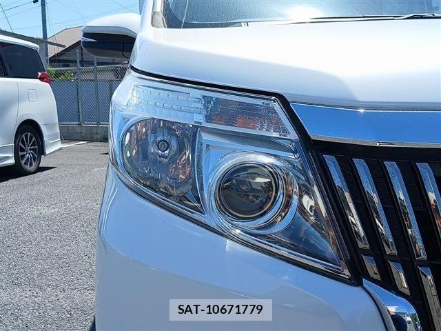 Toyota ESQUIRE 2017-03 7218122-11