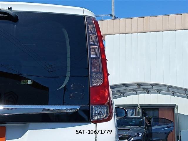 Toyota ESQUIRE 2017-03 7218122-12