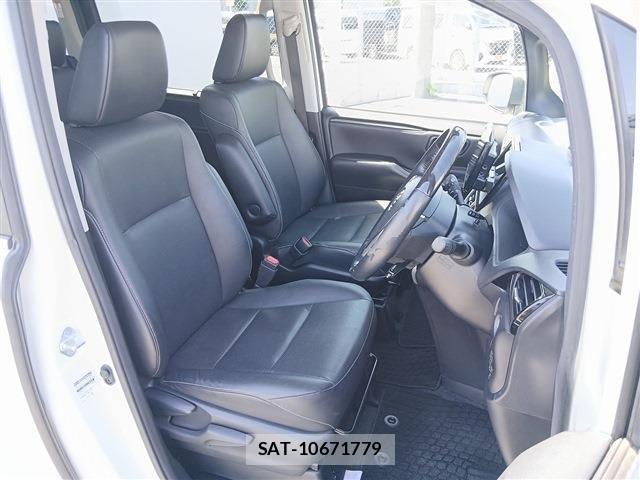 Toyota ESQUIRE 2017-03 7218122-14