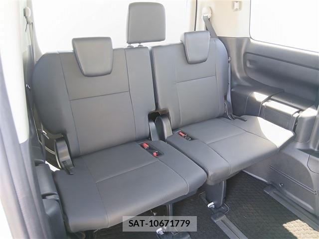 Toyota ESQUIRE 2017-03 7218122-16