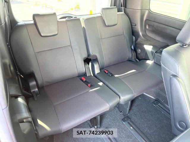 Toyota ESQUIRE 2018-11 7218127-9