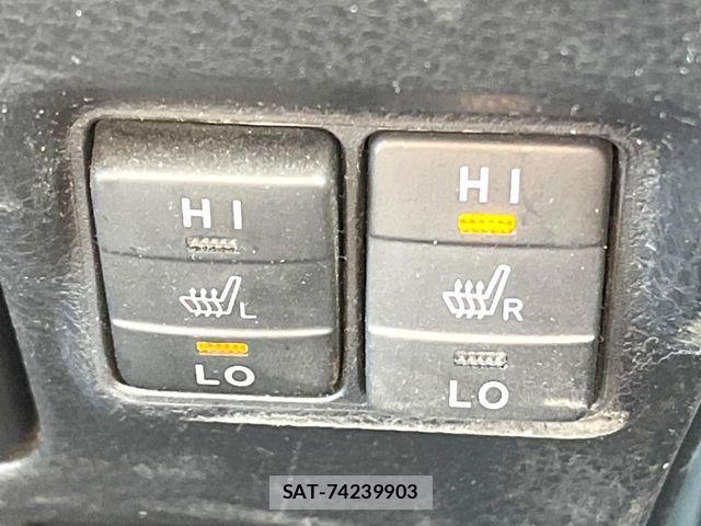 Toyota ESQUIRE 2018-11 7218127-6