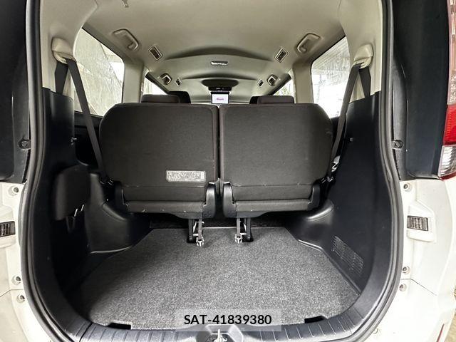 Toyota ESQUIRE 2014-11 7218112-14