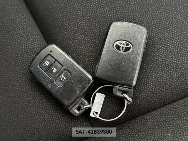 Toyota ESQUIRE 2014-11 7218112-15