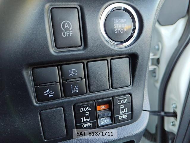 Toyota ESQUIRE 2017-11 7218120-15