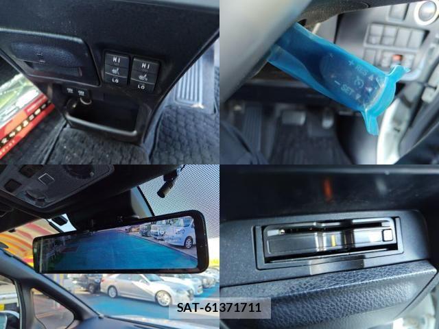 Toyota ESQUIRE 2017-11 7218120-5