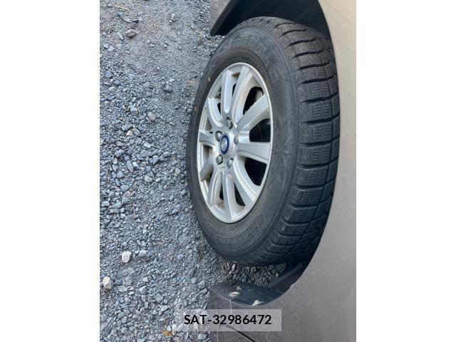 Toyota ESQUIRE 2017-12 7250727-4