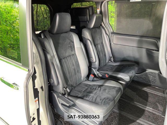 Toyota ESQUIRE 2019-09 7271858-8