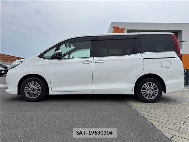 Toyota ESQUIRE 2015-08 7271859-10