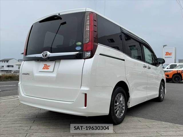 Toyota ESQUIRE 2015-08 7271859-14