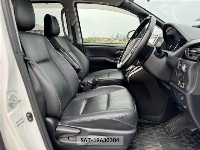 Toyota ESQUIRE 2015-08 7271859-15