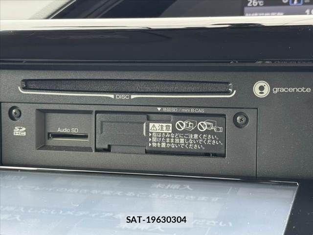 Toyota ESQUIRE 2015-08 7271859-23
