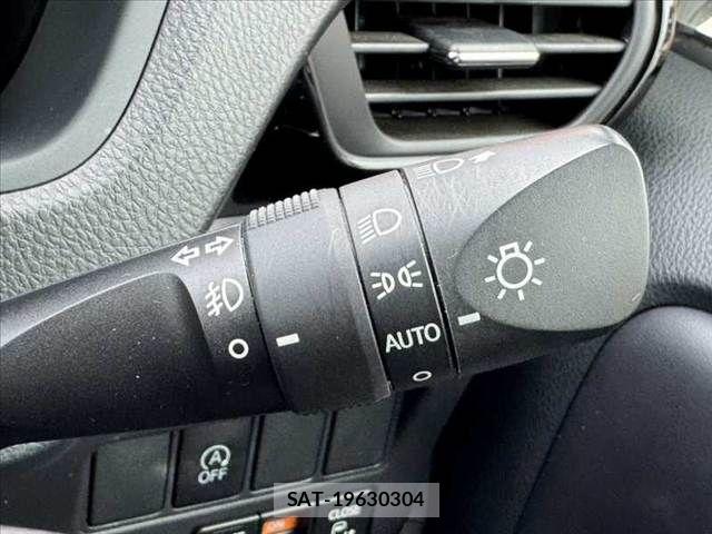Toyota ESQUIRE 2015-08 7271859-27