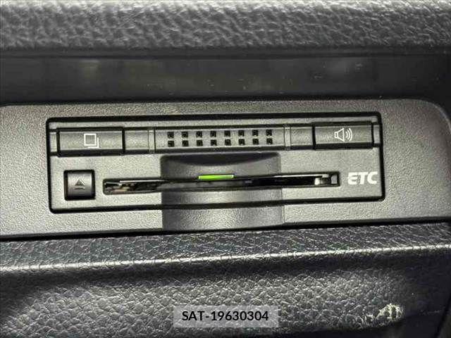 Toyota ESQUIRE 2015-08 7271859-29