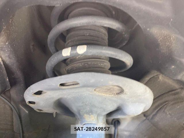 Toyota ESQUIRE 2019-05 7326934-19