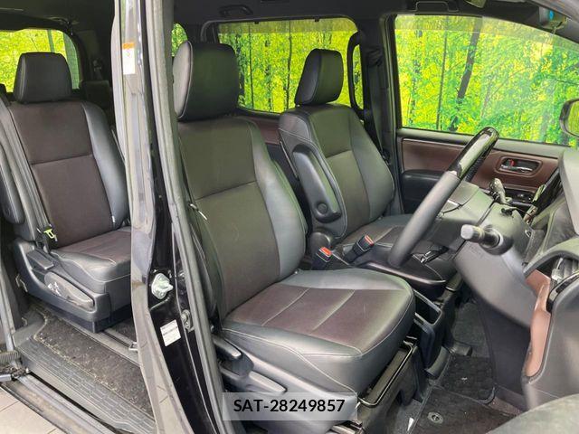 Toyota ESQUIRE 2019-05 7326934-6