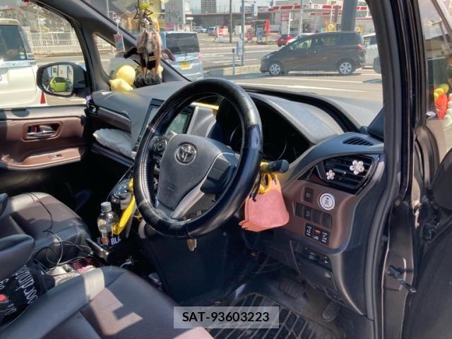 Toyota ESQUIRE 2015-06 7326942-12