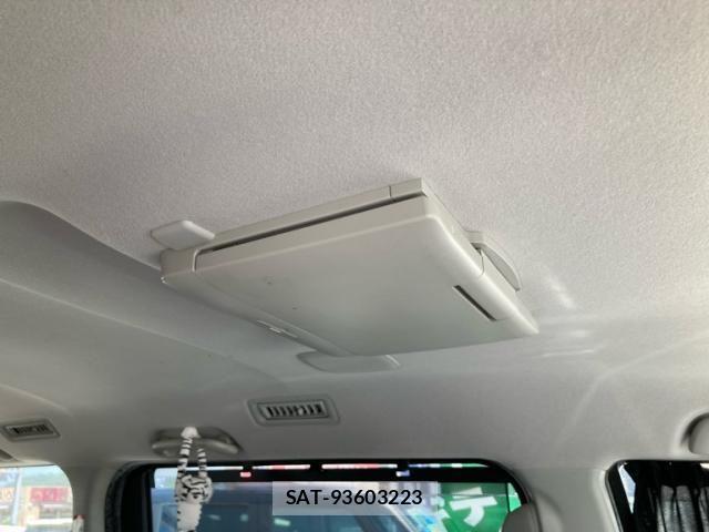 Toyota ESQUIRE 2015-06 7326942-24