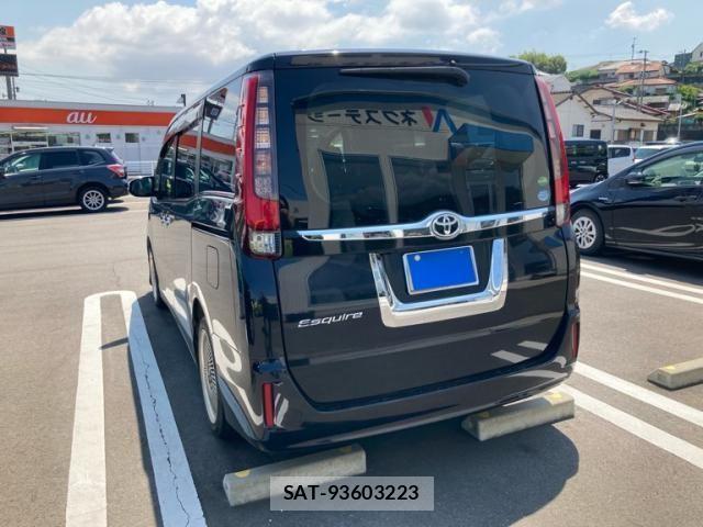 Toyota ESQUIRE 2015-06 7326942-5