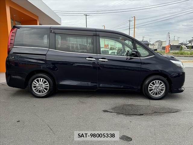 Toyota ESQUIRE 2015-12 7326940-10