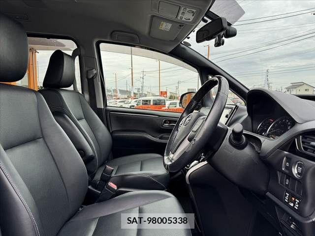 Toyota ESQUIRE 2015-12 7326940-15