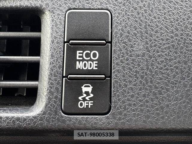 Toyota ESQUIRE 2015-12 7326940-22